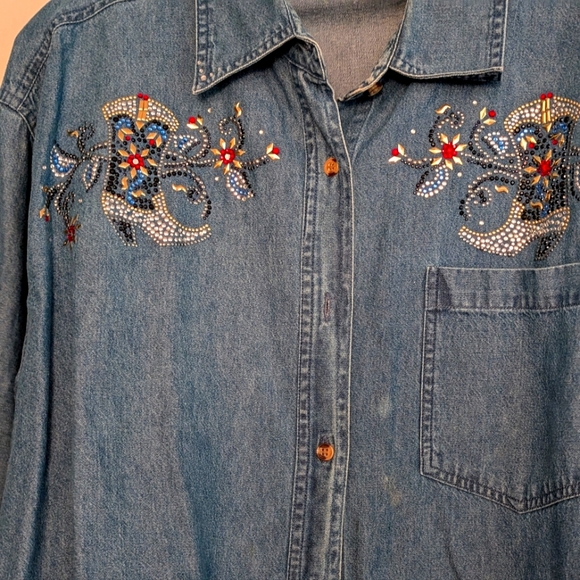 Tops - Ladies Blouses, chambray & White.  button-down embellished blouses.